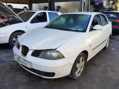Véhicule à la ferraille seat cordoba (6l2) 1.9 tdi de l'année 2001 alimenté axr