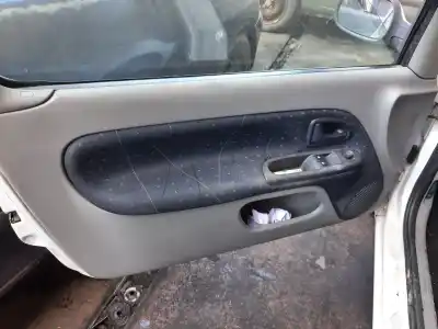 Здавання транспортного засобу renault clio ii fase ii (b/cb0) expression року 2001 потужний k9k