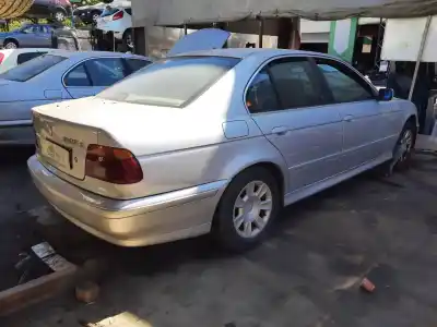 Veículo de Sucata bmw serie 5 berlina (e39) 525d do ano 2001 alimentado 256d1
