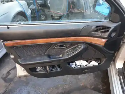 Veículo de Sucata bmw serie 5 berlina (e39) 525d do ano 2001 alimentado 256d1