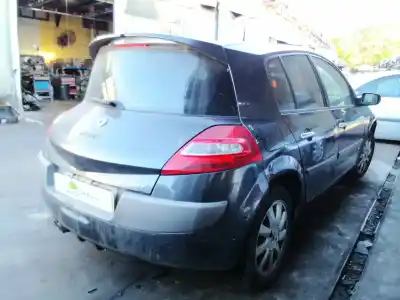 Sloopvoertuig renault megane ii berlina 3p confort dynamique 131 cv / 96 kw van het jaar 2007 aangedreven f9q804