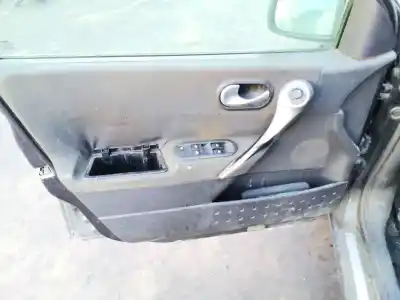 Sloopvoertuig renault megane ii berlina 3p confort dynamique 131 cv / 96 kw van het jaar 2007 aangedreven f9q804