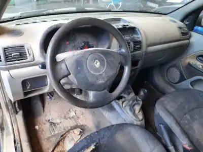 Утилизация автомобиля renault clio ii fase ii (b/cb0) expression года 2001 питание d4f712