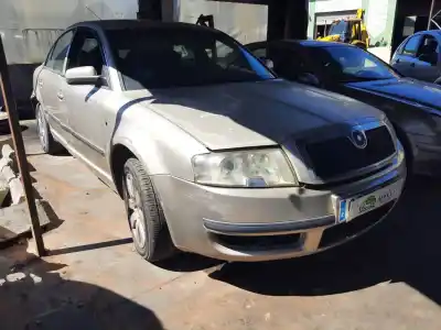 Scrapping Vehicle skoda superb (3u4) classic of the year 2003 powered awx