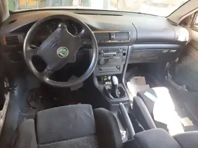 Scrapping Vehicle skoda superb (3u4) classic of the year 2003 powered awx