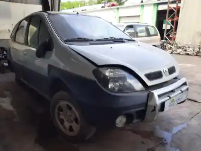 Scrapping Vehicle renault scenic rx4 (ja0) 1.9 dci salomon of the year 2003 powered f9q732