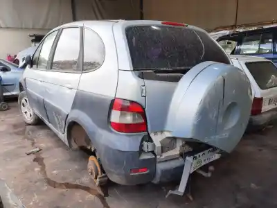 Scrapping Vehicle renault scenic rx4 (ja0) 1.9 dci salomon of the year 2003 powered f9q732
