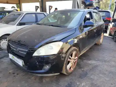 Scrapping Vehicle kia ceed emotion 116 cv / 85 kw of the year 2007 powered d4fb