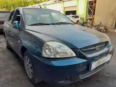Veículo de Sucata kia rio ls berlina do ano 2004 alimentado a3d