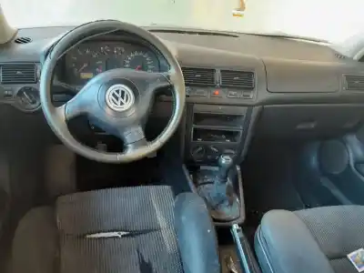 Sloopvoertuig volkswagen                                         golf iv berlina (1j1)                                                                                                                                                                                                                                      g-akl                                                                                                                                                                                                                                                      van het jaar 1998 aangedreven akl