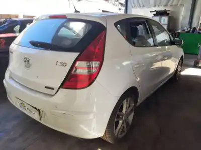 Здавання транспортного засобу hyundai                                            i30 (fd)                                                                                                                                                                                                                                                   d4fb                                                                                                                                                                                                                                                       року 2007 потужний d4fb