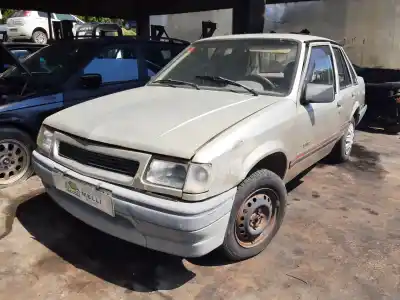 Veicolo di demolizione opel corsa a ls dell'anno 1991 alimentato 12nv