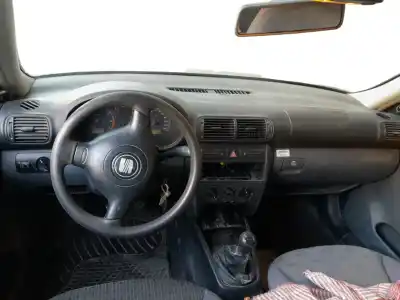 Scrapping Vehicle seat leon (1m1) 1.4 16v of the year 2001 powered axp