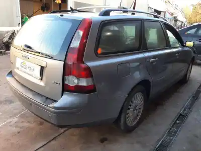 Veículo de Sucata volvo v50 familiar 2.0 d kinetic do ano 2004 alimentado d4204t