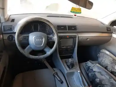 Veículo de Sucata audi a4 berlina (8e) 2.0 tdi 16v (103kw) do ano 2005 alimentado blb