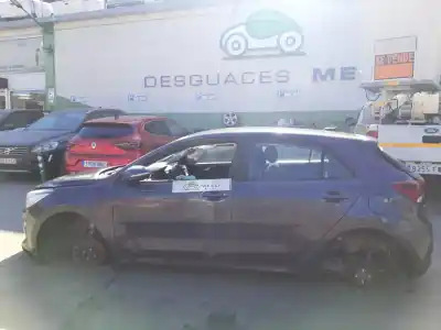 Veículo de Sucata kia rio (yb) concept 78 cv / 57 kw do ano 2017 alimentado d4fc