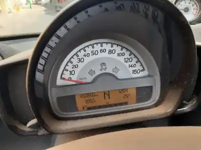 Veículo de Sucata smart coupe fortwo coupe mhd (52kw) (451.380) 71 cv / 52 kw do ano 2011 alimentado 3b21