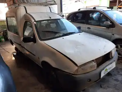 Verschrottungsfahrzeug ford fiesta courier (dx) familiar des jahres 1997 angetrieben rtj