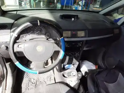 Veículo de Sucata opel meriva cosmo do ano 2004 alimentado y17dt