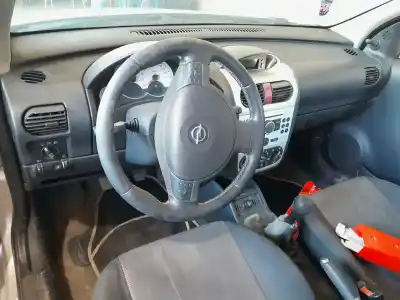 Scrapping Vehicle opel corsa c blue line of the year 2005 powered z12xep