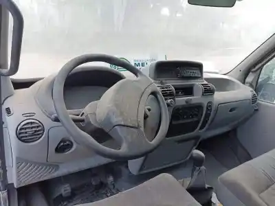 Veículo de Sucata renault mascott pr 110.35/50/55/60 corto 106 cv / 78 kw do ano 2004 alimentado sofim81404313