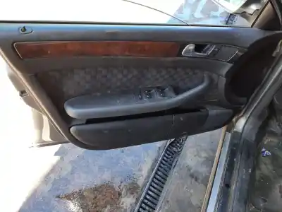 Véhicule à la ferraille audi                                               a6 berlina (4b2)                                                                                                                                                                                                                                           awx                                                                                                                                                                                                                                                        de l'année 2002 alimenté awx