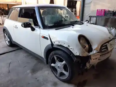 Scrapping Vehicle mini mini (r50, r53) cooper of the year 2005 powered w10b16a