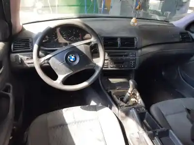Veículo de Sucata BMW SERIE 3 TOURING (E46) 320d do ano 2001 alimentado 204D1