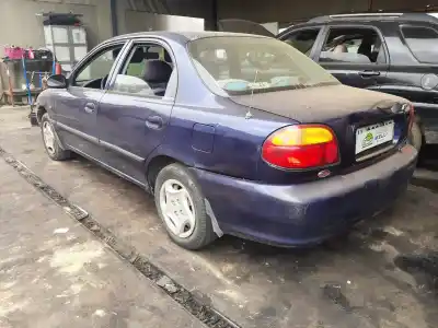 Veículo de Sucata KIA SEPHIA LL LS do ano 2000 alimentado BF