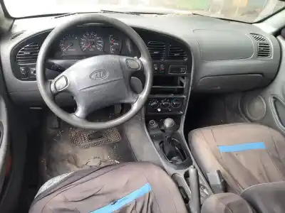 Veicolo di demolizione kia sephia ll ls dell'anno 2000 alimentato bf