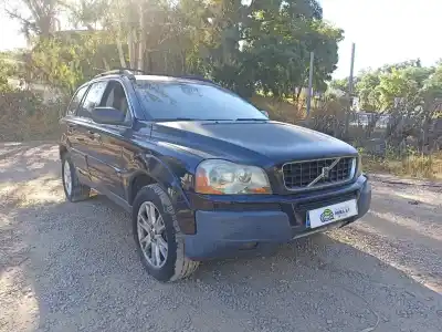 Veículo de Sucata volvo xc90 d5 kinetic do ano 2001 alimentado d5244t