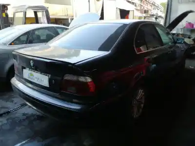 Veículo de Sucata bmw serie 5 berlina (e39) 525d do ano 2001 alimentado 256d1