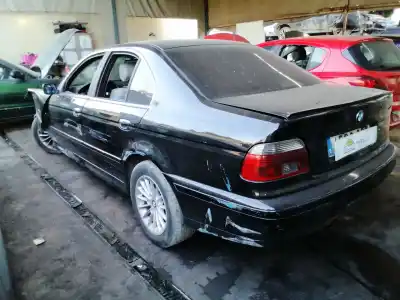 Veículo de Sucata bmw serie 5 berlina (e39) 525d do ano 2001 alimentado 256d1