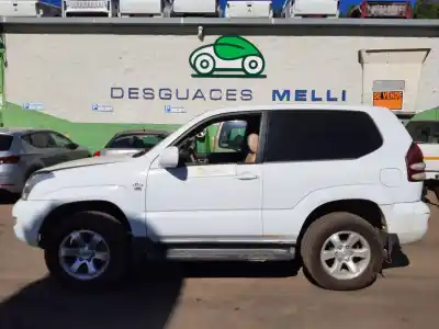 Vehículo de desguace TOYOTA                                             LAND CRUISER (J12)                                                                                                                                                                                                                                         3.0 Turbodiesel                                                                                                                                                                                                                                            del año 2001 con motor 1KDFTV