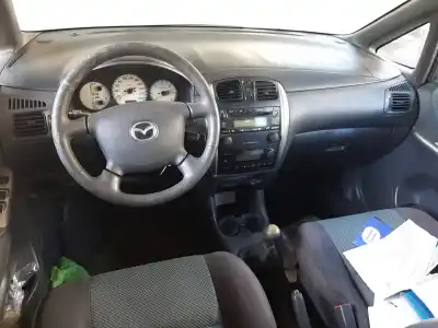 Veículo de Sucata mazda premacy (cp) td active do ano 2003 alimentado rf