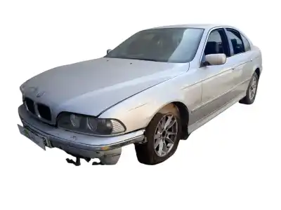 Veicolo di demolizione bmw serie 5 berlina (e39) 520d dell'anno 2003 alimentato 204d1d