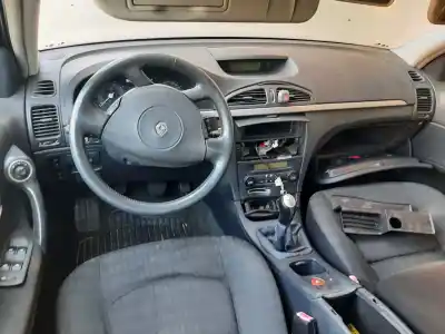 Здавання транспортного засобу renault laguna ii (bg0) confort expression року 2006 потужний k4m716