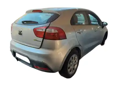 Sloopvoertuig kia rio emotion 75 cv / 55 kw van het jaar 2014 aangedreven d3fa