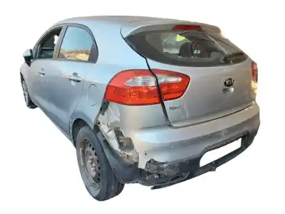 Sloopvoertuig kia rio emotion 75 cv / 55 kw van het jaar 2014 aangedreven d3fa