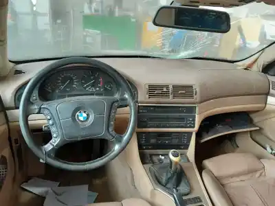 Veículo de Sucata bmw serie 5 touring (e39) 530d do ano 2003 alimentado m57d30