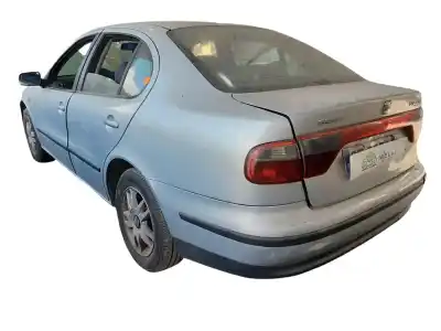 Véhicule à la ferraille seat                                               toledo (1m2)                                                                                                                                                                                                                                               d-ahf                                                                                                                                                                                                                                                      de l'année 1999 alimenté ahf