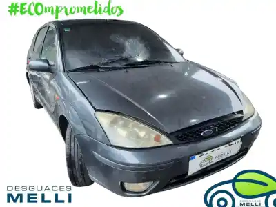 Veículo de Sucata ford focus berlina (cak) trend do ano 2001 alimentado fyd