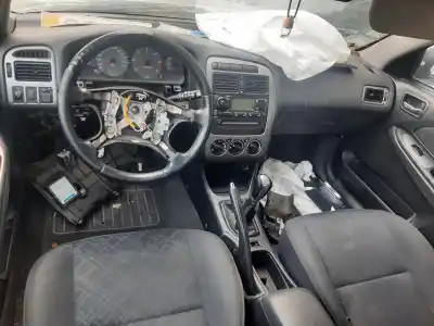 Здавання транспортного засобу toyota avensis monovolumen (t22) 2.0 turbodiesel cat року 2001 потужний 1cdftv