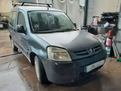 Veículo de Sucata peugeot partner (s2) totem do ano 2001 alimentado wjy