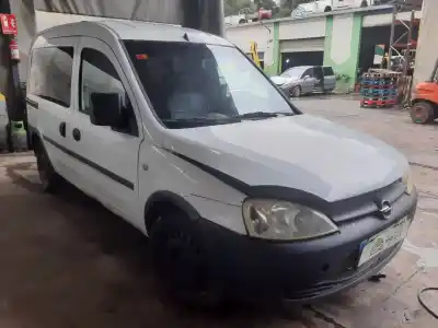 Veicolo di demolizione opel combo tour dell'anno 2001 alimentato y13dt