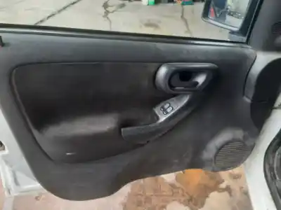 Veicolo di demolizione opel combo tour dell'anno 2001 alimentato y13dt