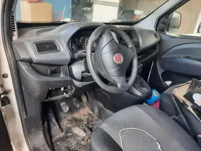 Veículo de Sucata fiat doblo cargo basis kombi do ano 2014 alimentado 198a3000