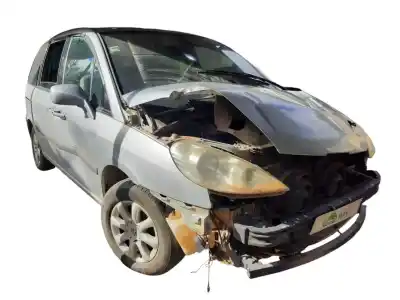 Veicolo di demolizione peugeot 807 st pack dell'anno 2001 alimentato rht