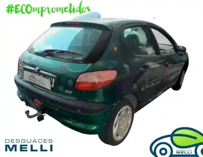 Veicolo di demolizione peugeot                                            206                                                                                                                                                                                                                                                        g-kfw                                                                                                                                                                                                                                                      dell'anno 2002 alimentato kfw