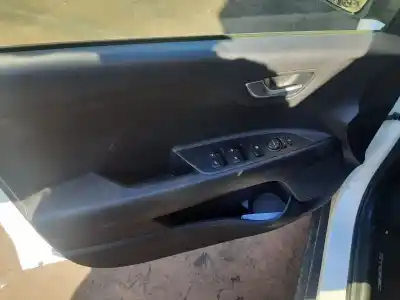 Veículo de Sucata kia stonic (ybcuv) drive do ano 2021 alimentado g3lf